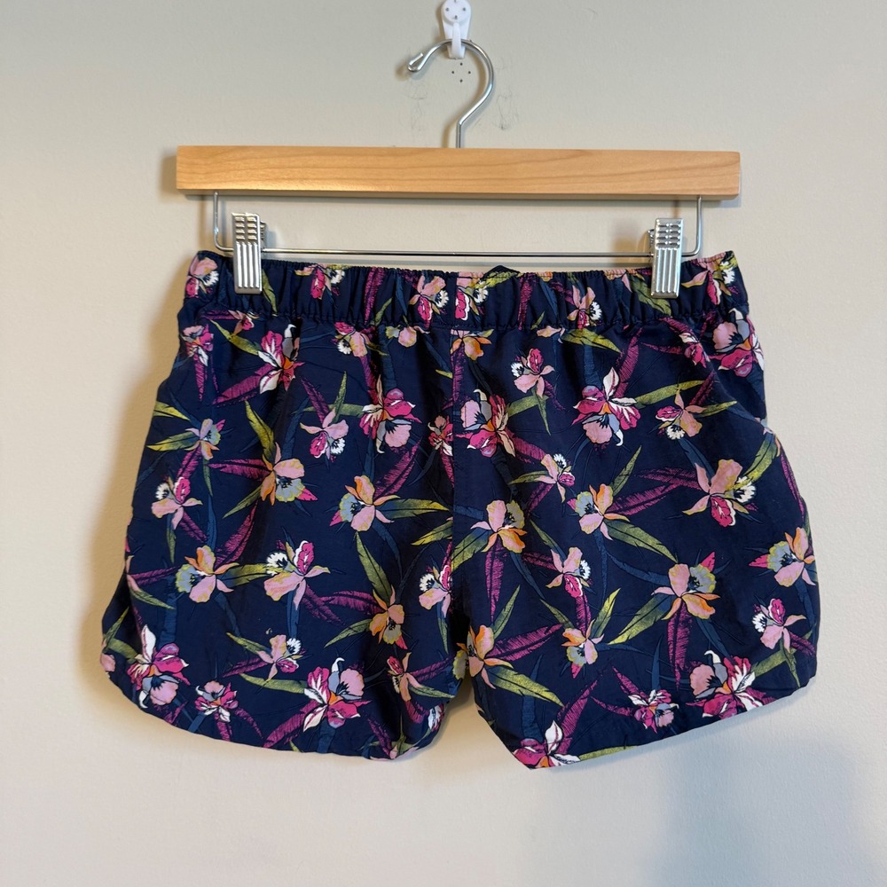 Patagonia Baggies Shorts Womens Small Navy Blue Floral Orchid Print 2.5 Inseam - Picture 3 of 5